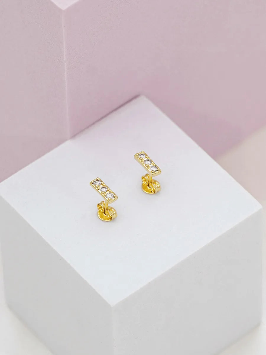 Arete Línea 3 Circonias Cristal