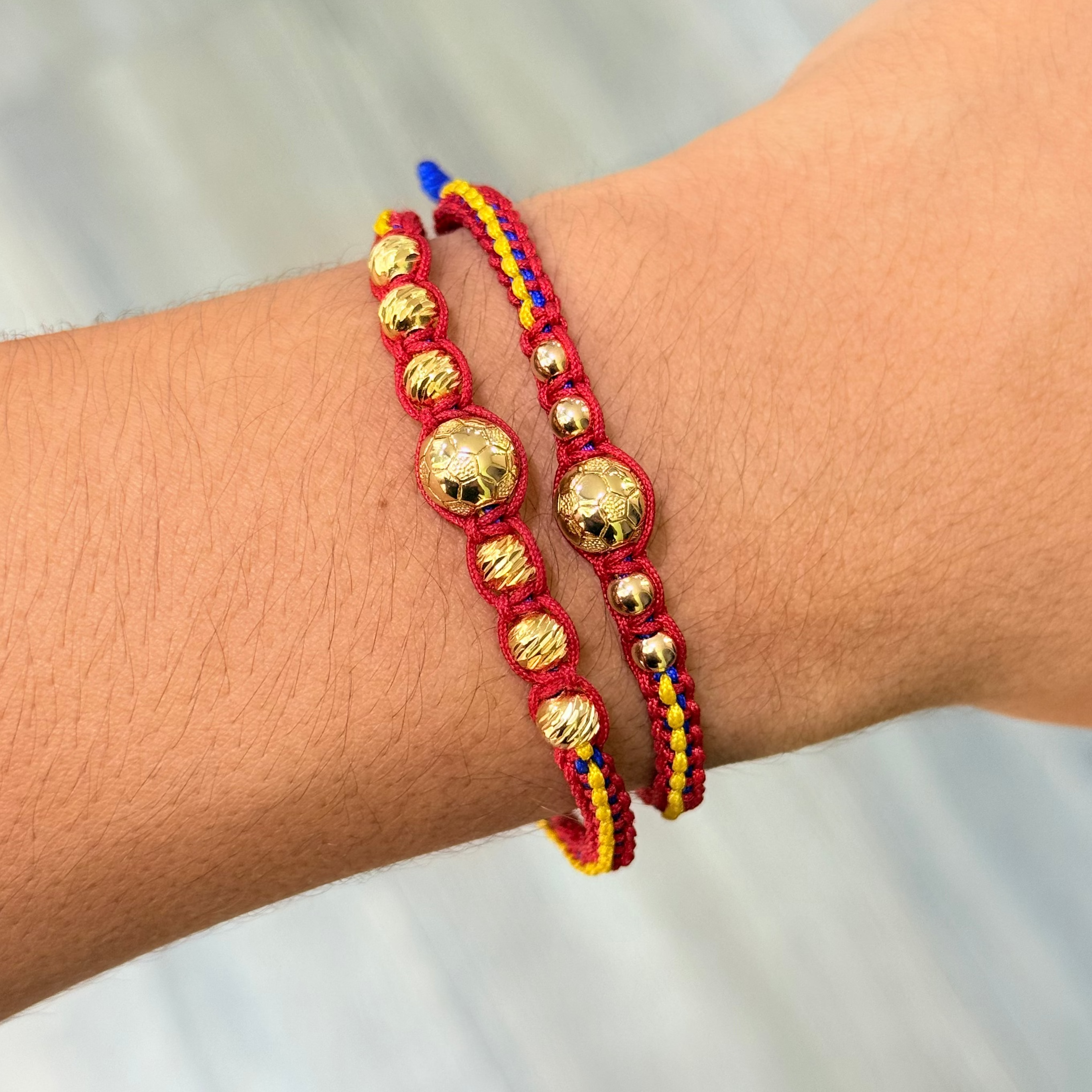 Pulsera artesanal Colombia Balón