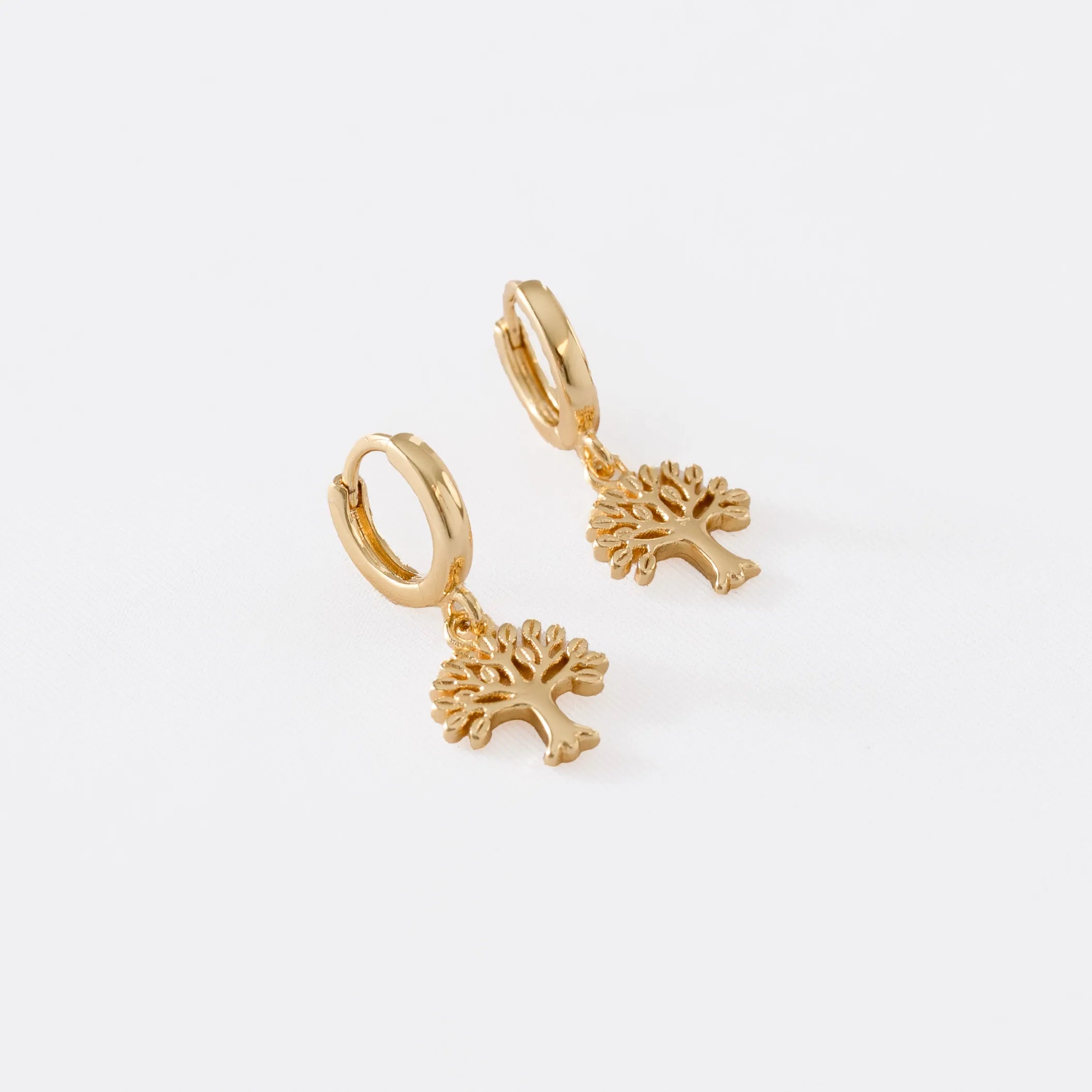 Candonga En Oro Laminado 18K Arbol De La Vida Para Dama