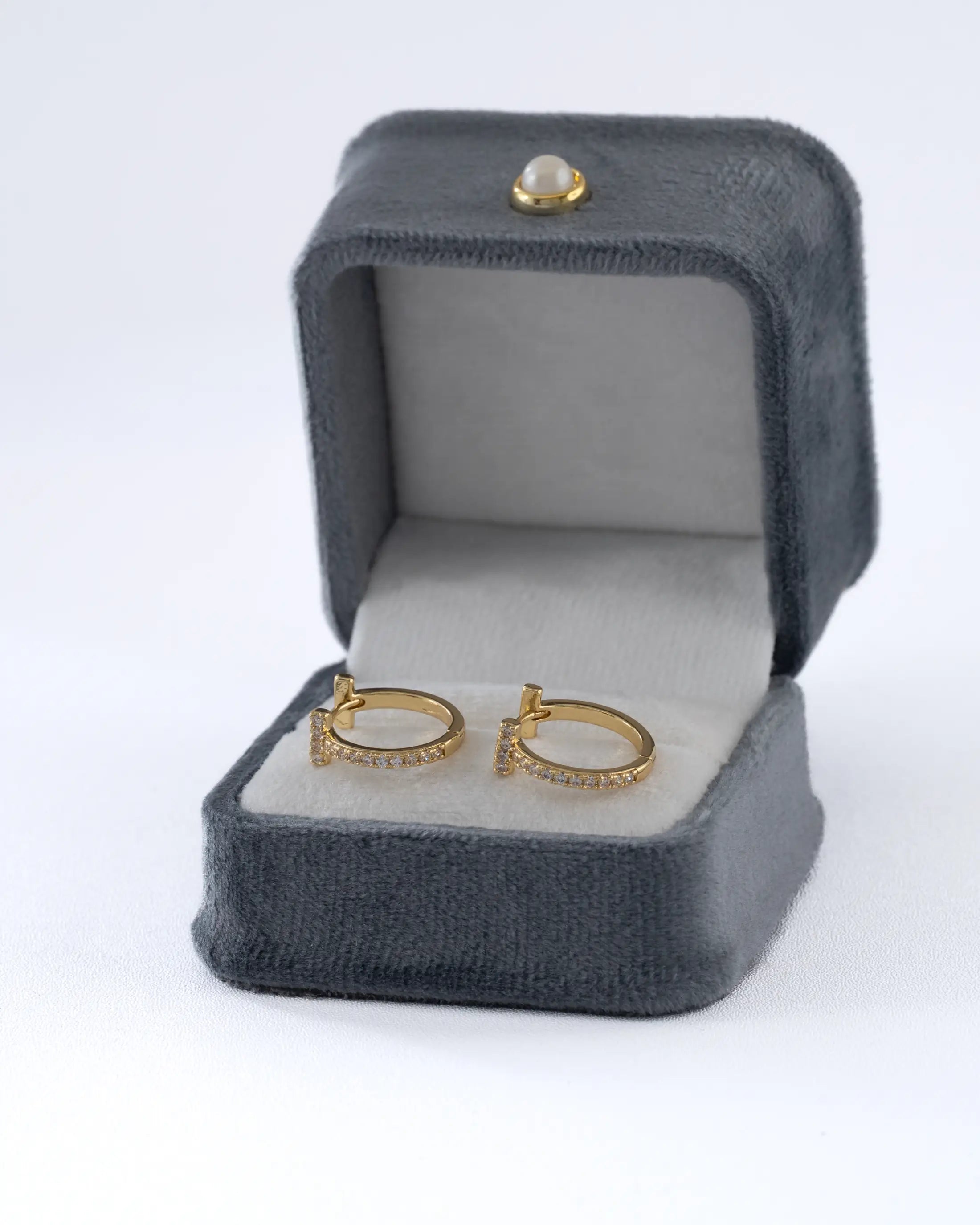 Candonga En Oro Laminado 18K Trazo Aurea Para Dama