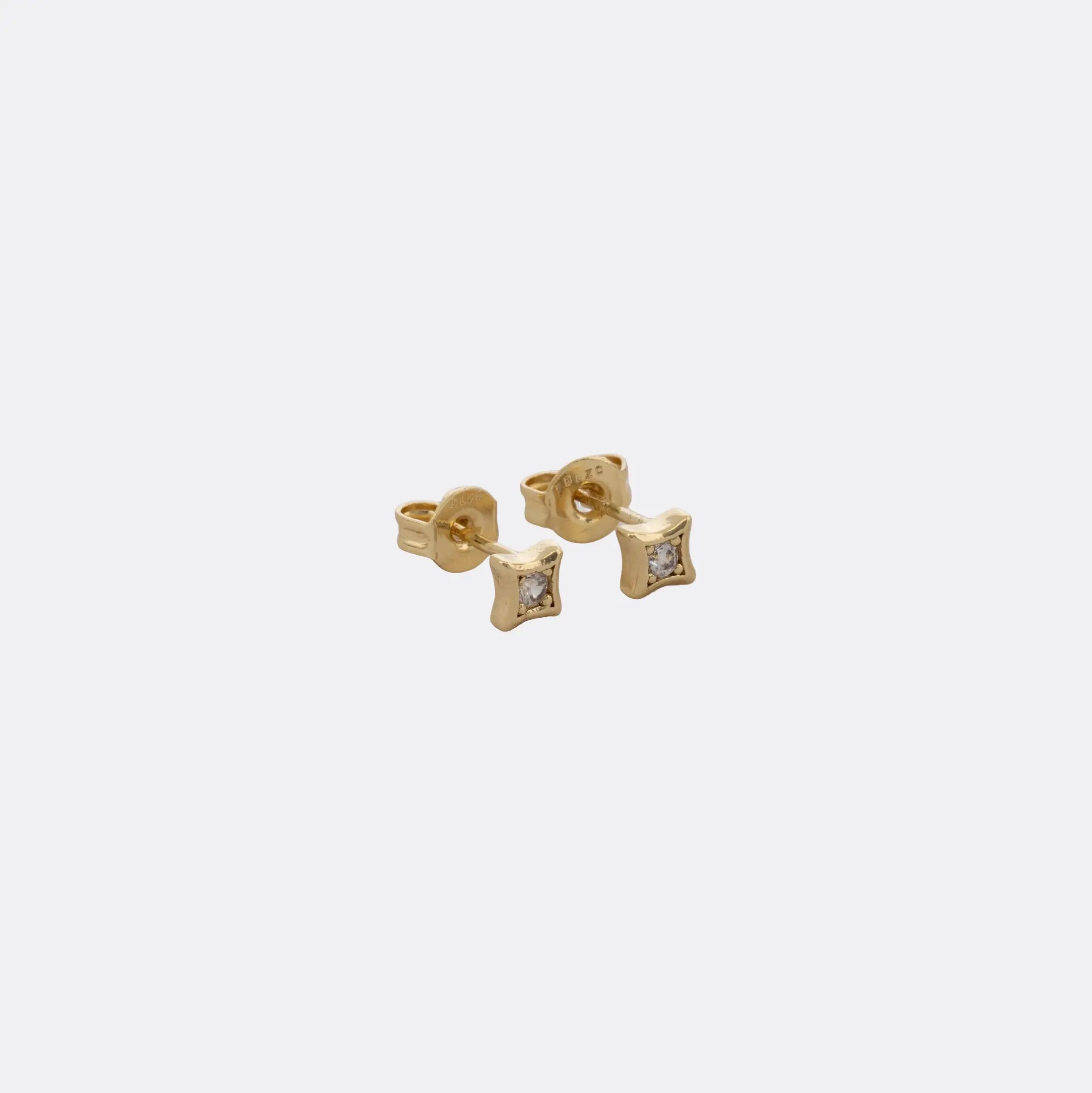 Topo En Oro Laminado 18K Quadra Crystal Para Dama