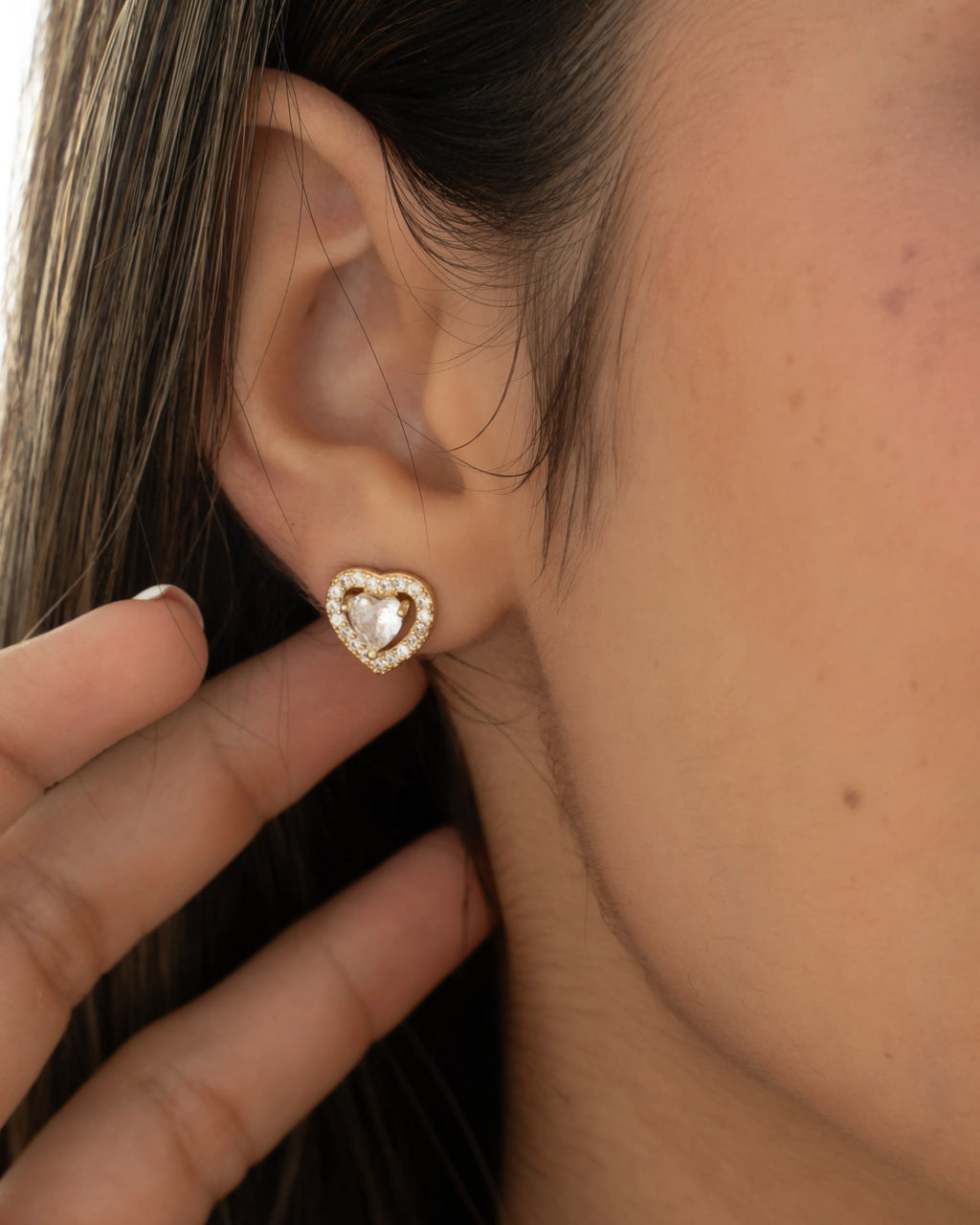Topo En Oro Laminado 18K Amore Halo Para Dama