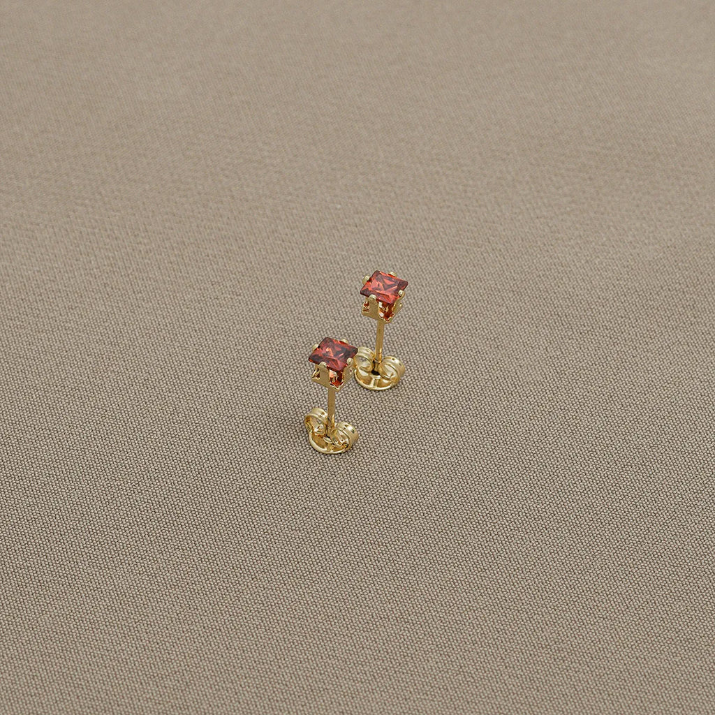 Topo En Oro Laminado 18K Circon Cuadrado Rojo Para Dama