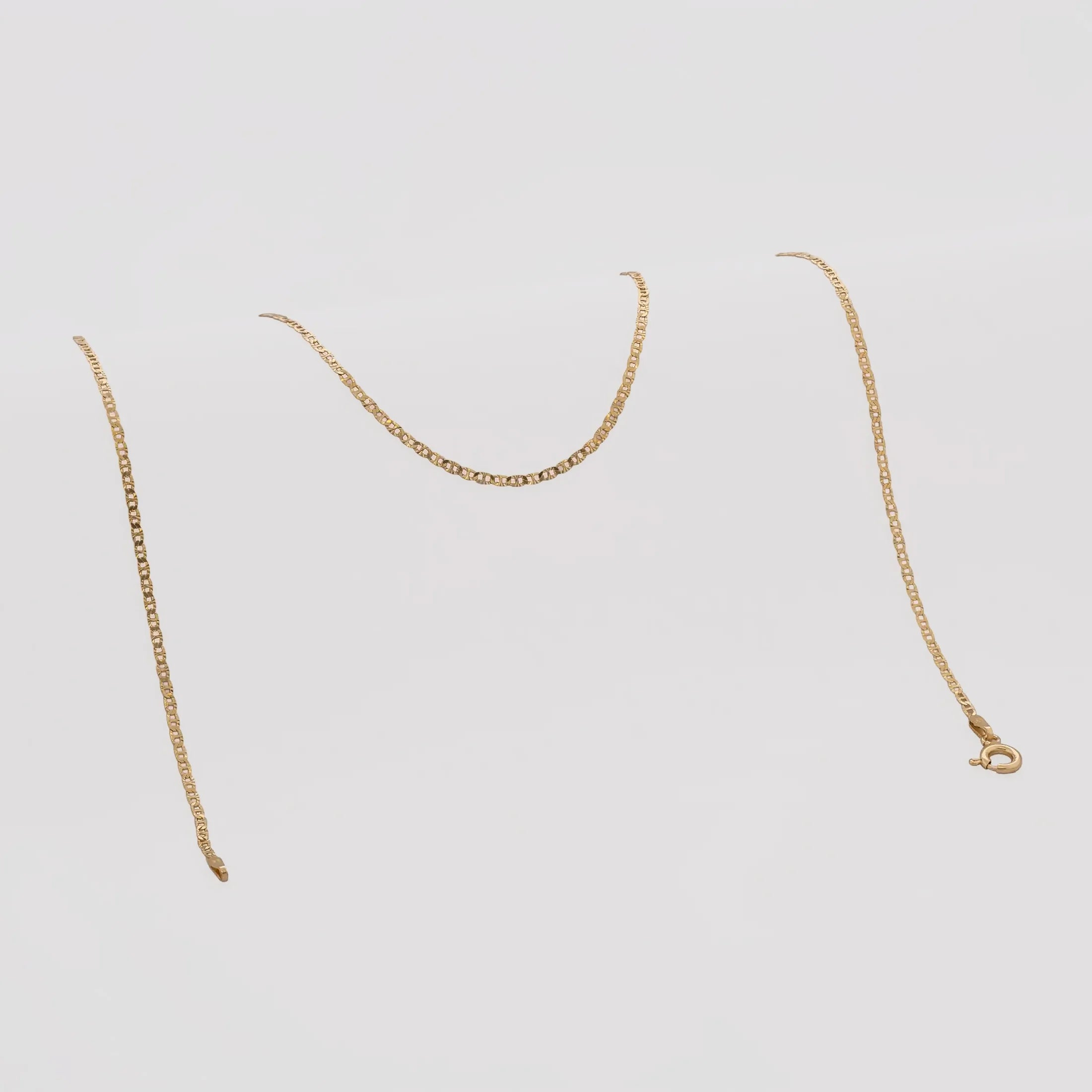 Cadena En Oro Laminado 18K Escalerita Con Destellos IT Para Dama