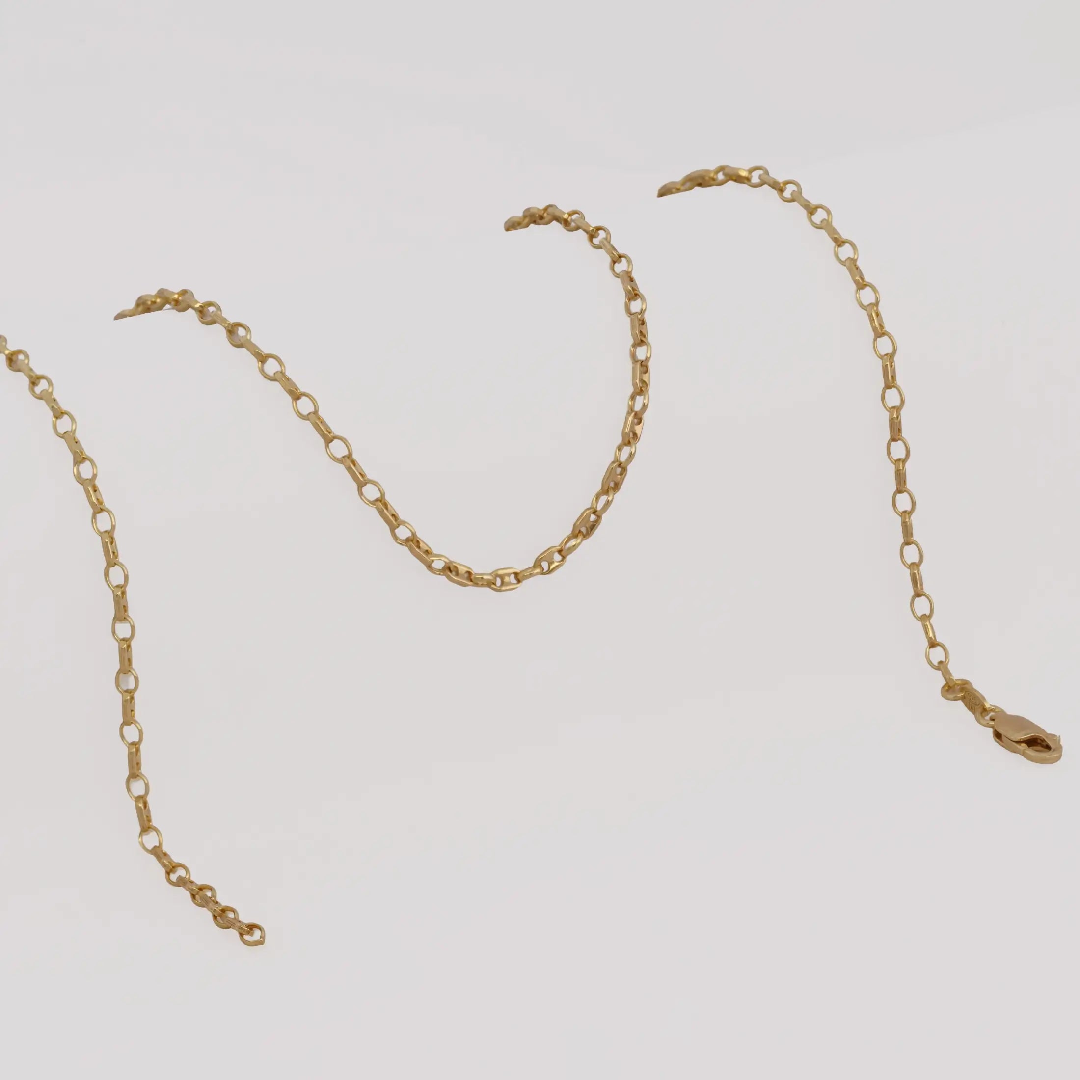 Cadena En Oro Laminado 18K Eslabón IT Para Dama