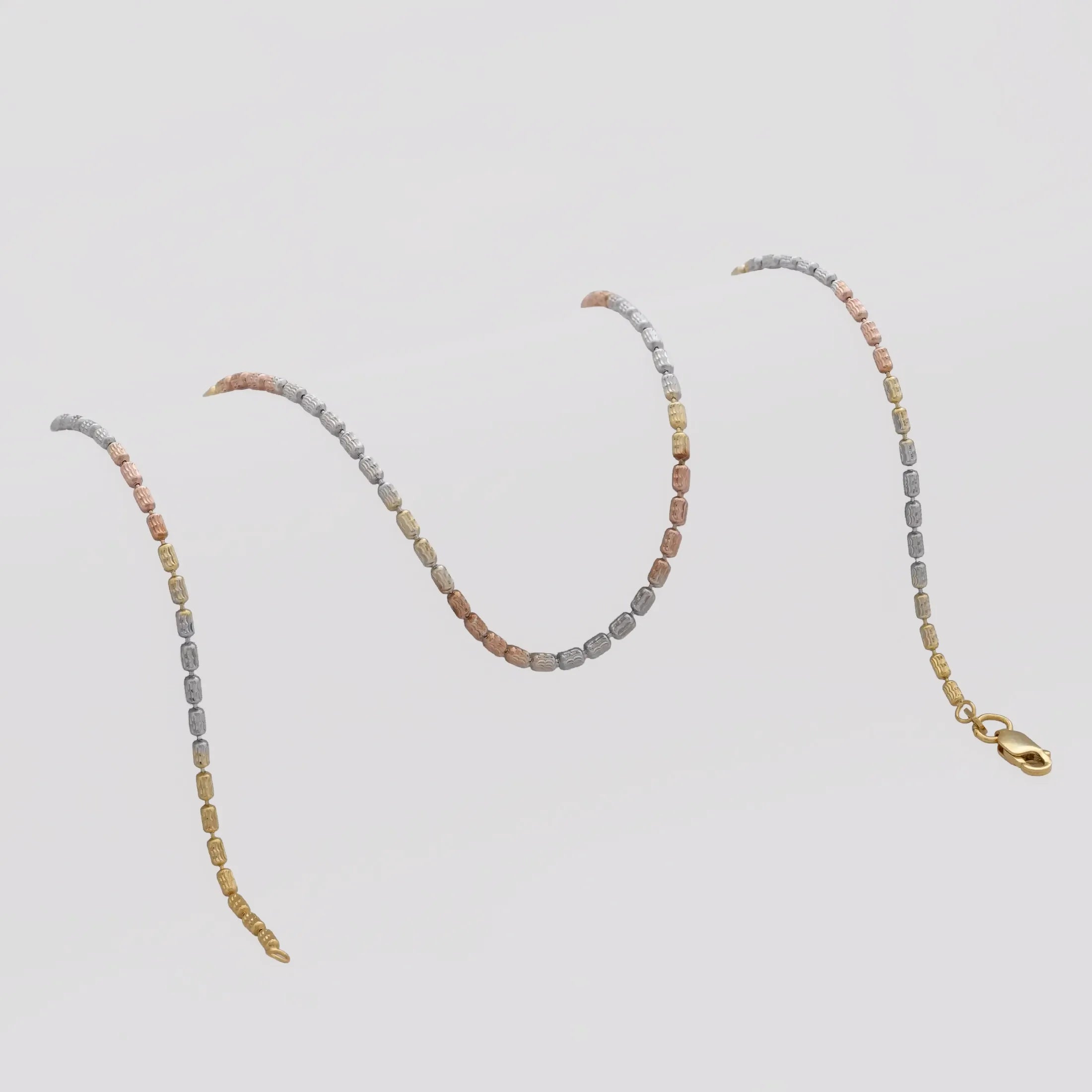 Cadena En Oro Laminado 18K Barril Nova IT Para Dama