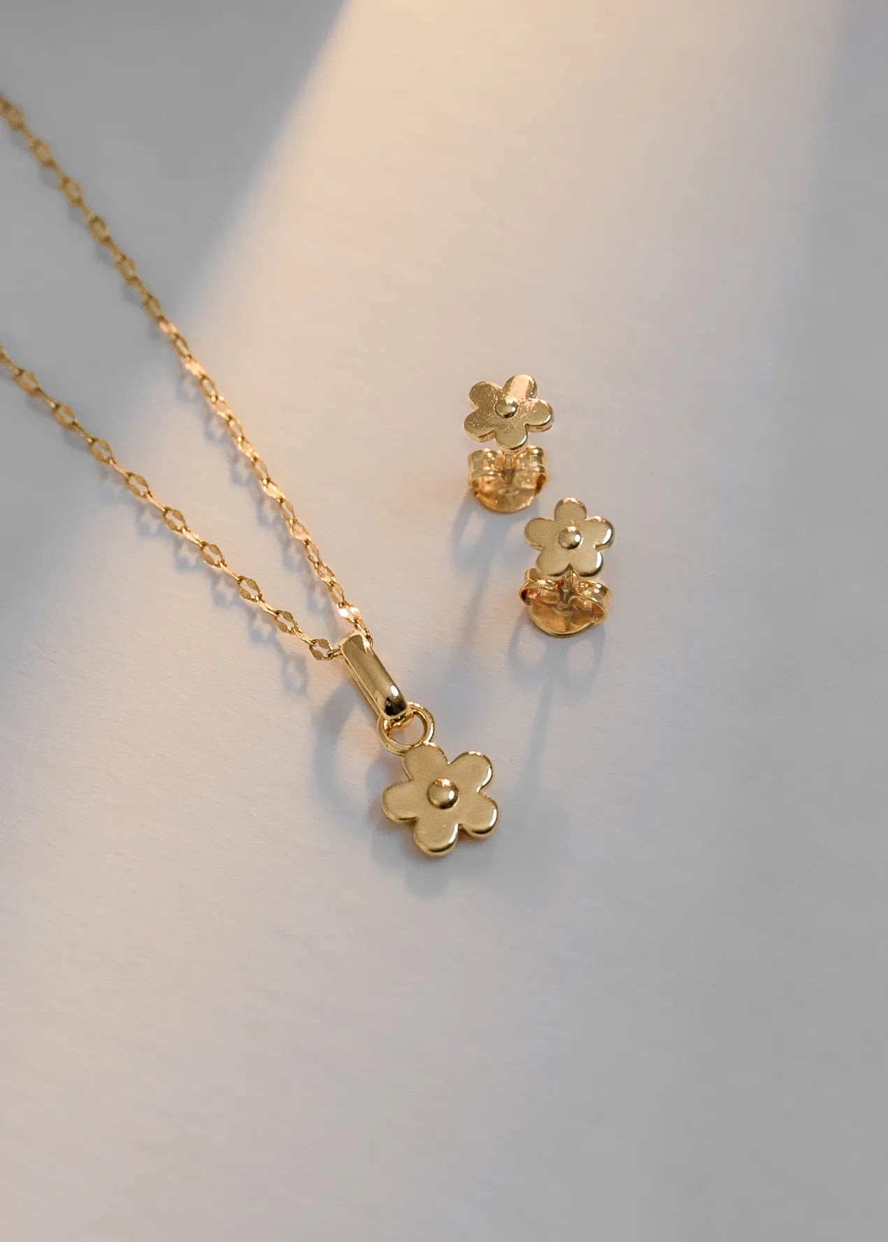 Conjunto En Oro Laminado 18K Golden Flower Para Dama