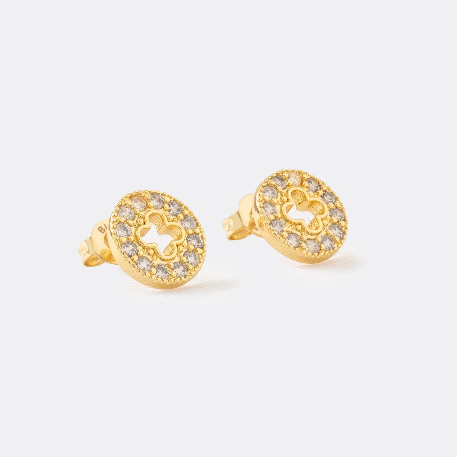 Topo En Oro Laminado 18K Clover Redondo Silueta 9 mm Para Dama