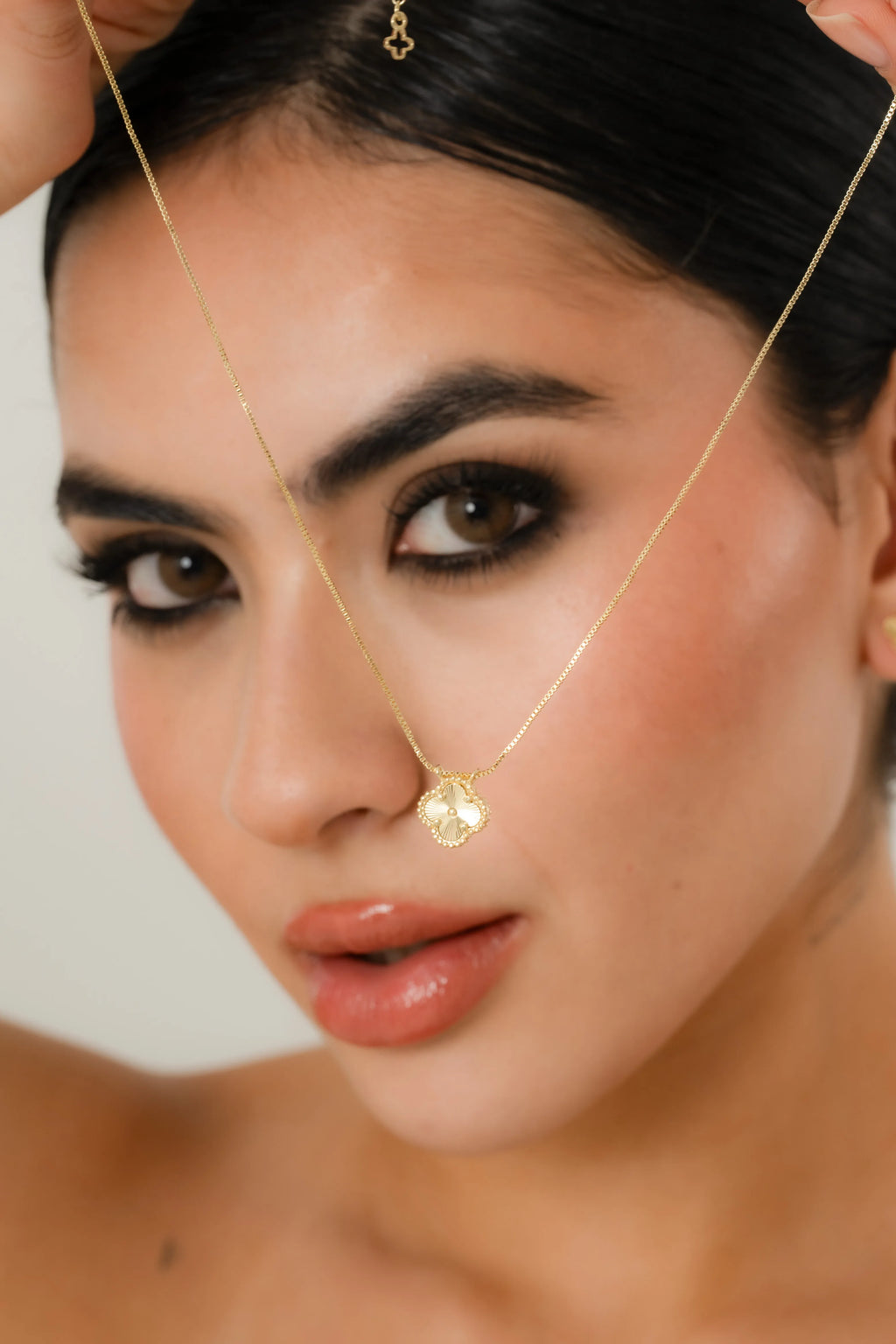 Gargantilla En Oro Laminado 18K Clover Para Dama