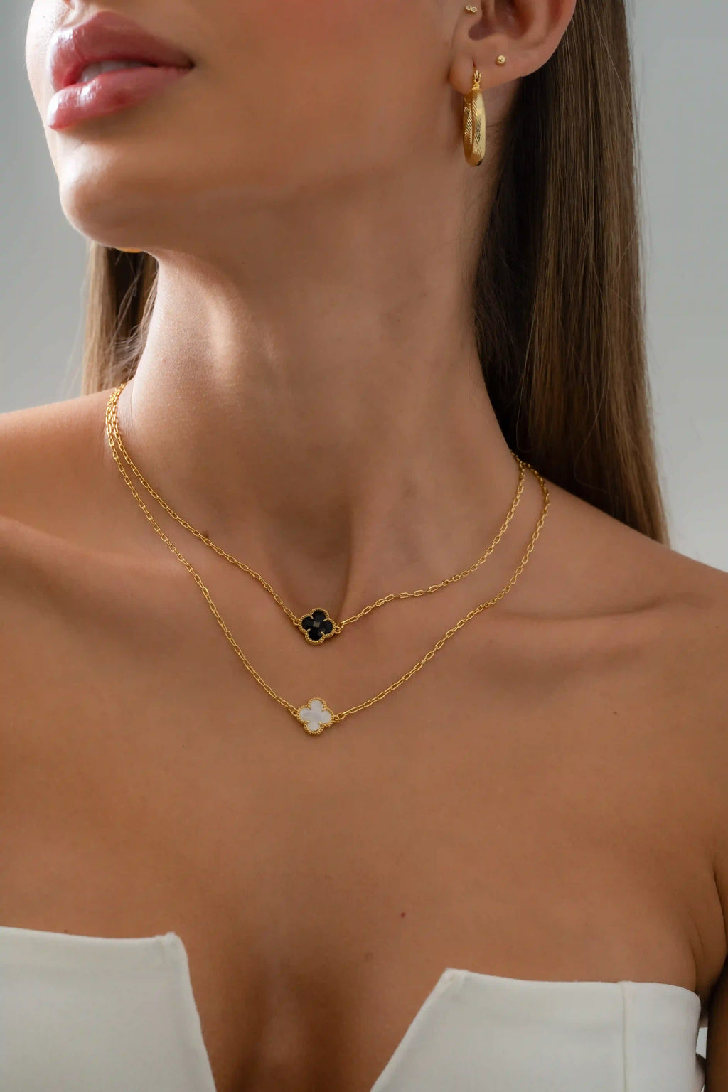 Gargantilla En Oro Laminado 18K VC Nacar Para Dama