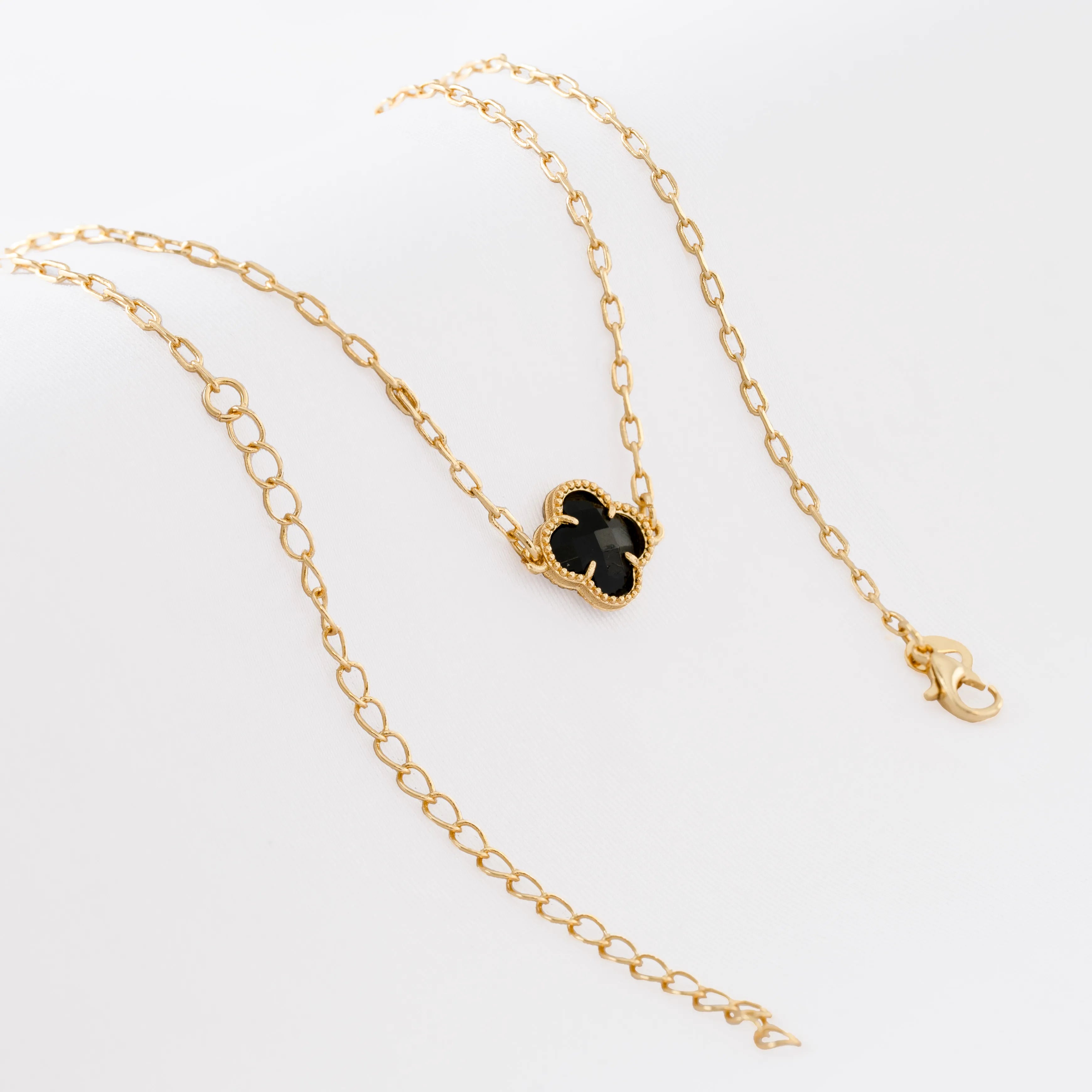 Gargantilla En Oro Laminado 18K VC Nacar Para Dama