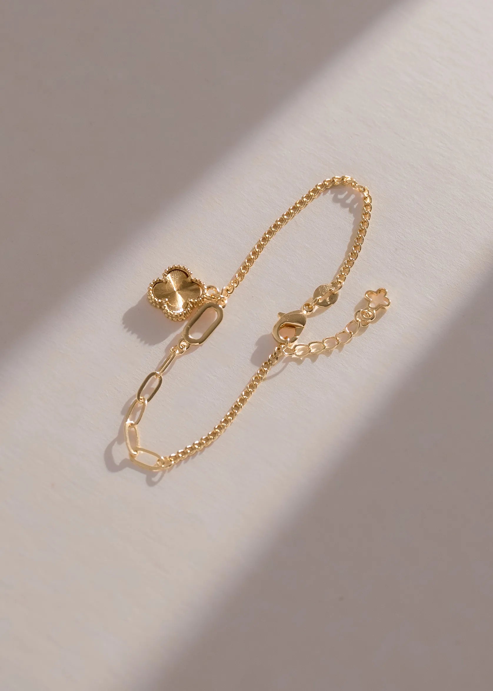 Pulsera En Oro Laminado 18K Cubana Clover Para Dama