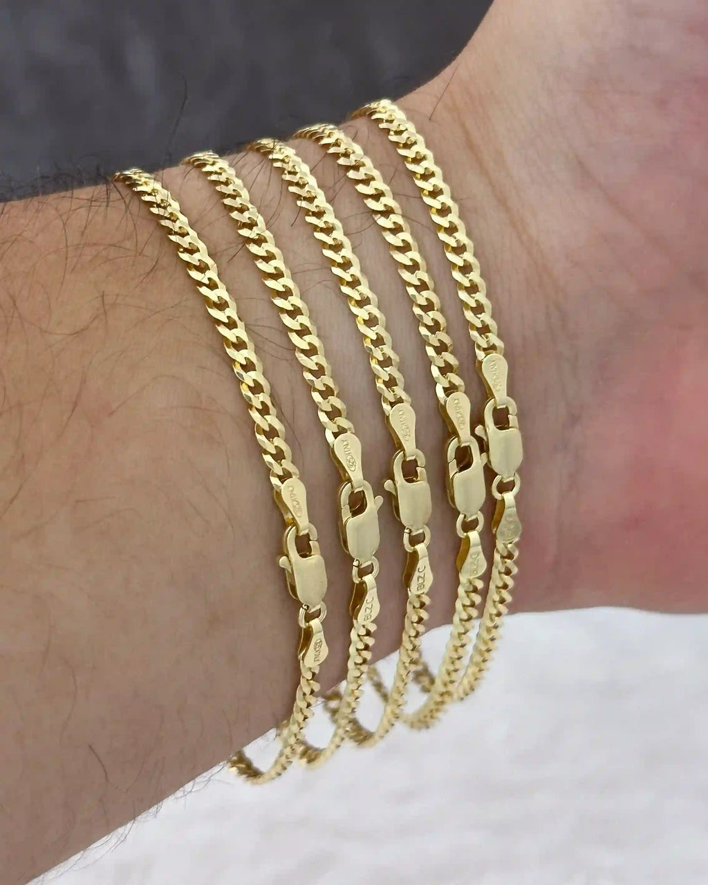 Pulsera En Oro Laminado 18K Cuban Link IT Para Caballero
