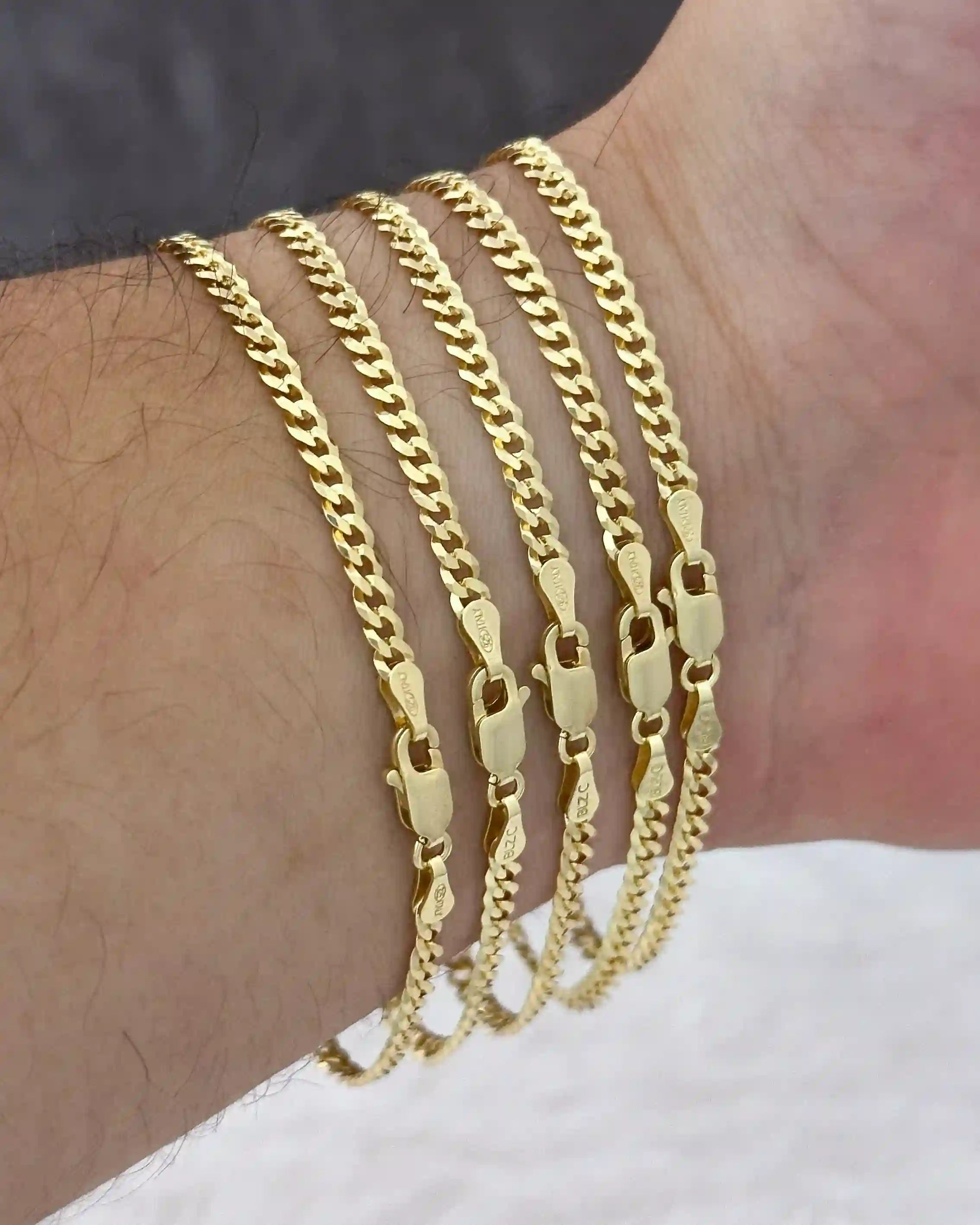 Pulsera En Oro Laminado 18K Cuban Link IT Para Caballero