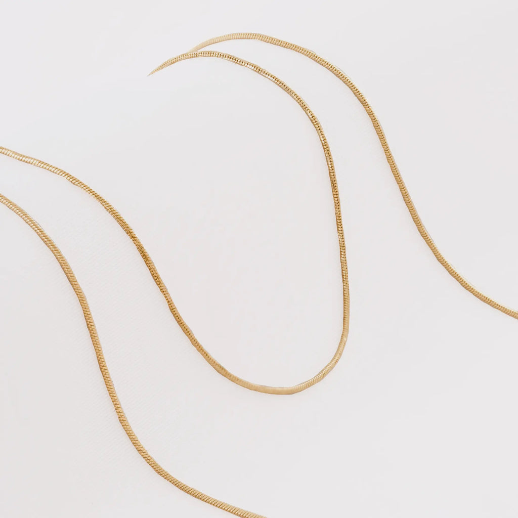 Cadena En Oro Laminado 18k Serpiente Finita Para Dama
