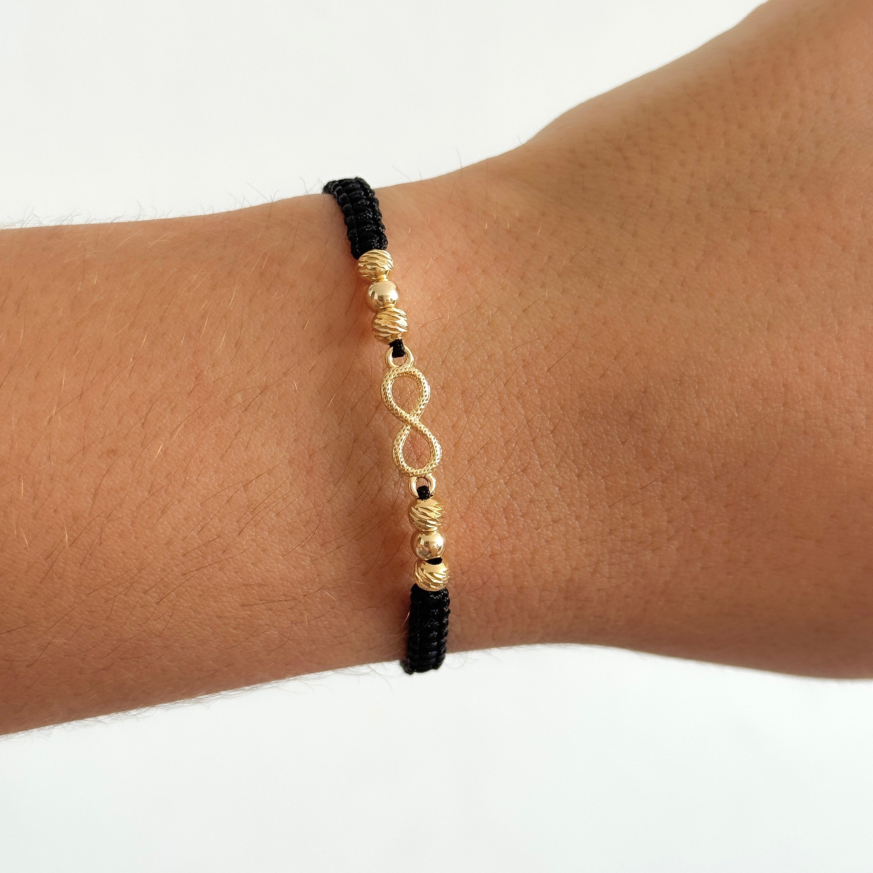 Pulsera artesanal dije infinito