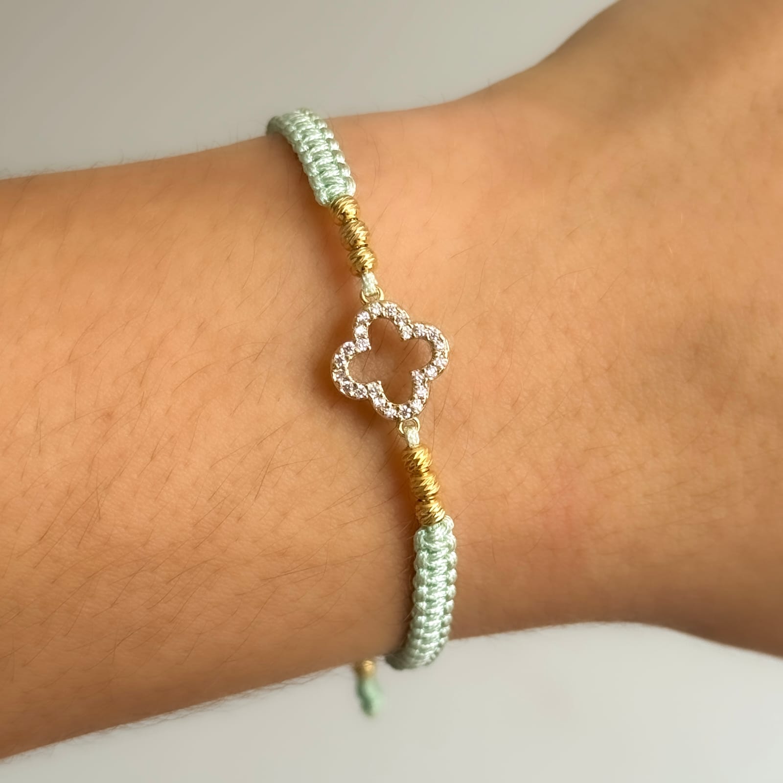 Pulsera artesanal clover balin